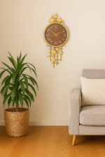 Compas Luxury Golden Grid Wall Clock – Modern Wood & Metal Design - Image 2