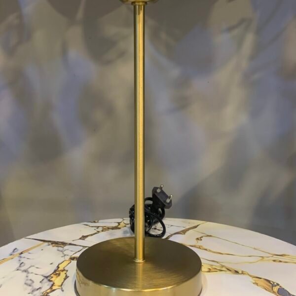 Lamp 11