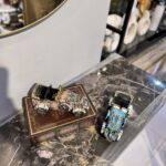 Vintage Classic Car Miniature Sculpture Set – Fiber Resin Antique Car Showpiece for Home & Office Décor - Image 3