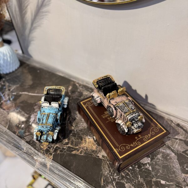 Vintage Classic Car Miniature Sculpture Set – Fiber Resin Antique Car Showpiece for Home & Office Décor