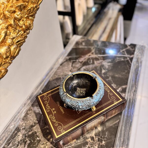Luxury Decorative Ashtray – Black & Turquoise Fiber Resin Tabletop Ashtray for Home & Office