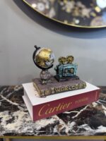 Vintage World Explorer & Card Holder