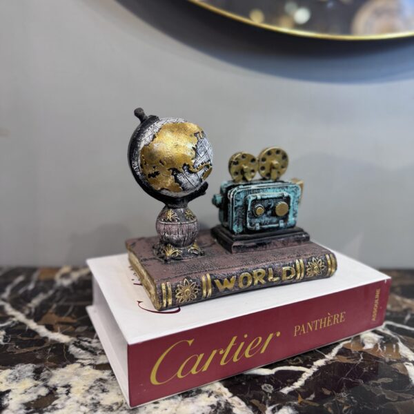 Vintage World Explorer & Card Holder
