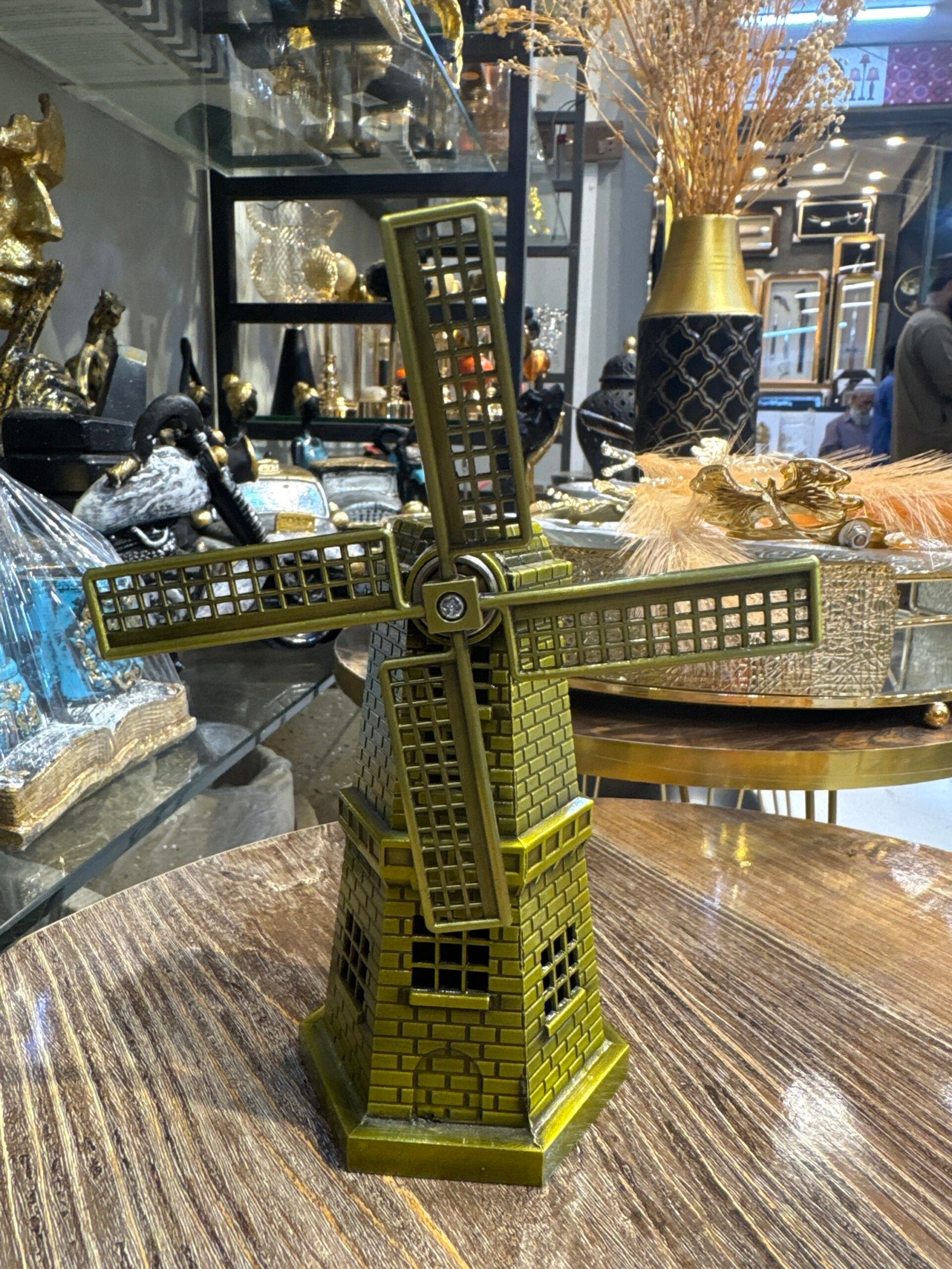 c3382456-c738-47f1-a29c-89e696d735a7-3944-000000bf3f8570f1_file Windmill - Image 1